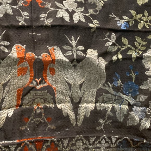 Lustrous Vintage Damask Tablecloth/Accent Fabric - Picture 7 of 16